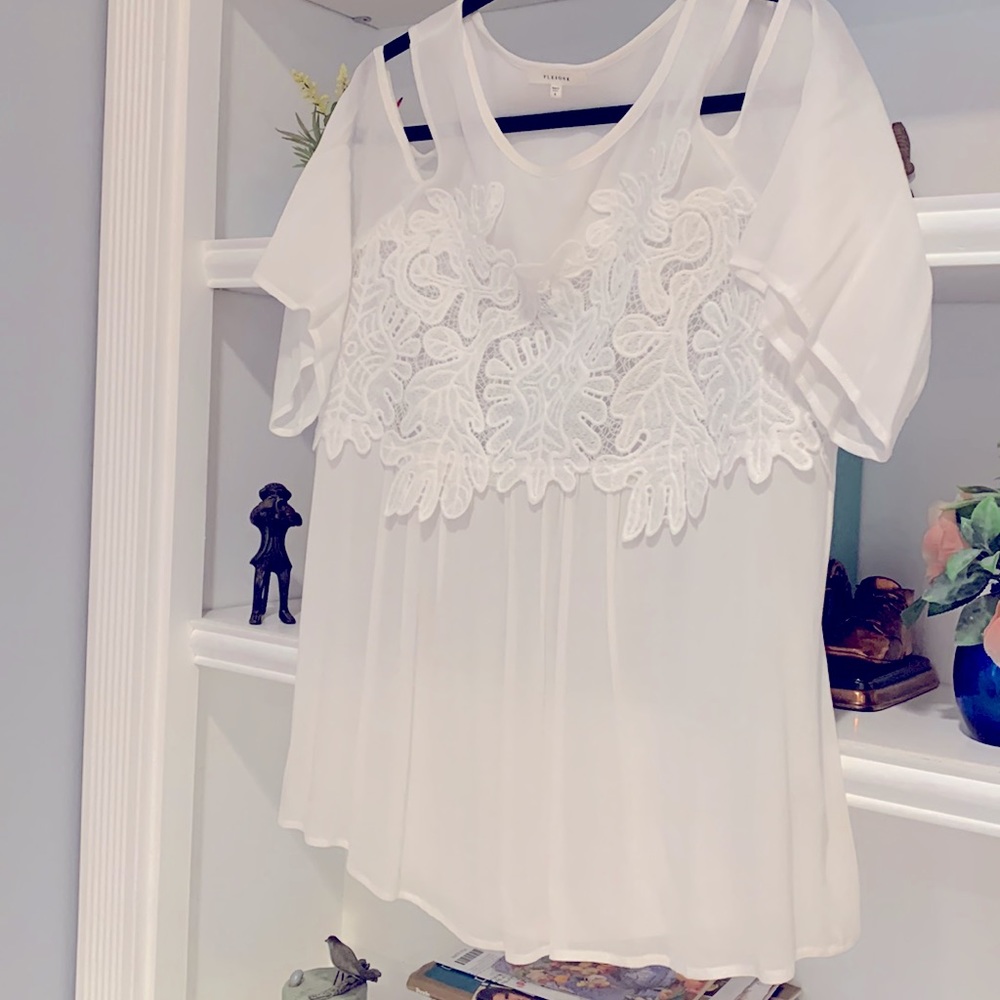 Open Shoulder BoHo White blouse for women. #104a